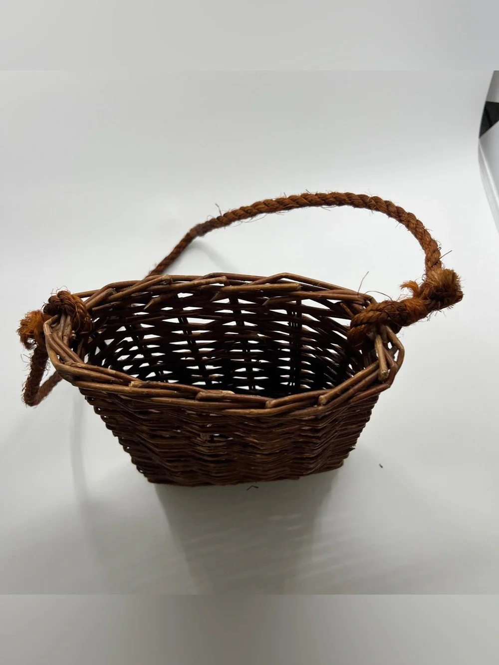 Brown Wicker Woven door basket outdoors bag purse with rope handle